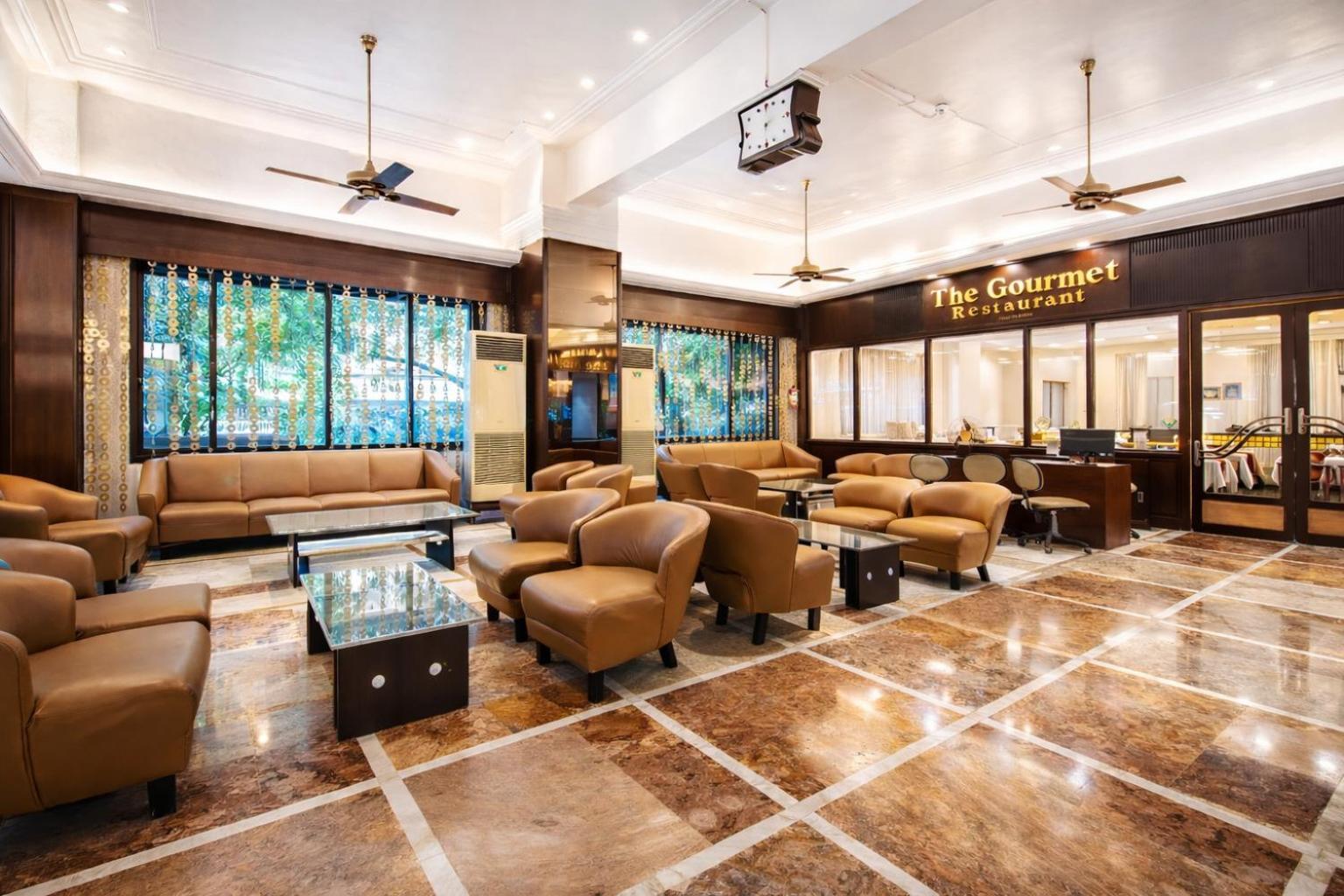 West End Hotel Opp Bombay Hospital — Foto 3